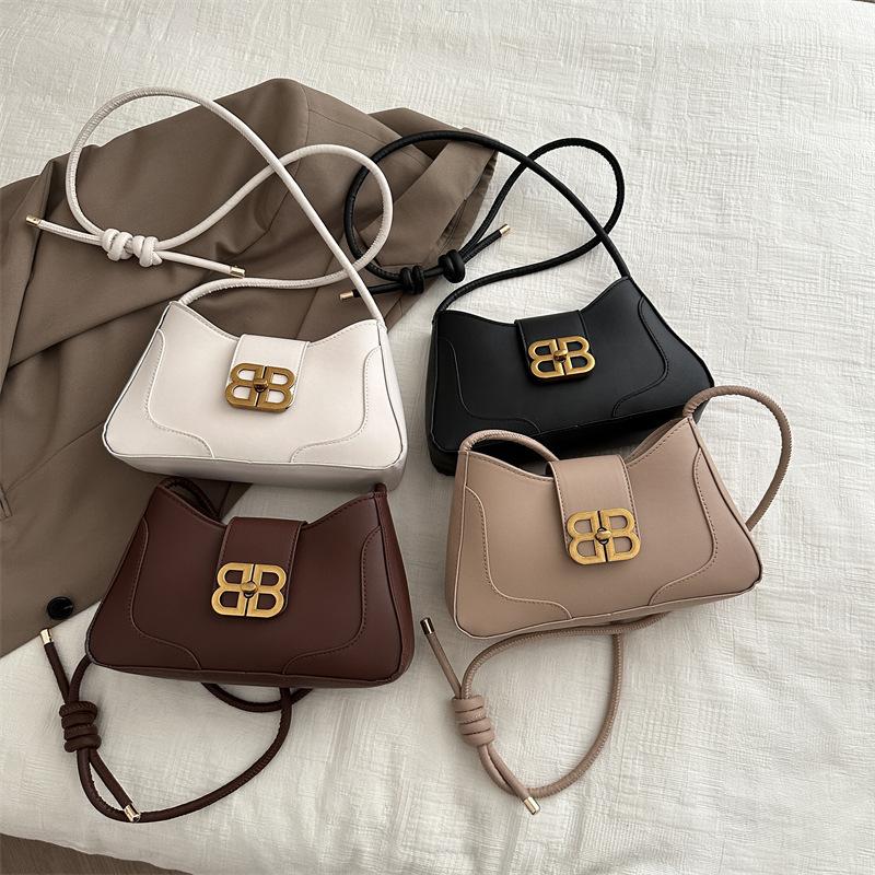 Autumn and winter women's bags, new fashionable work commuter cosmetic bags, underarm bags, popular single shoulder messenger bags