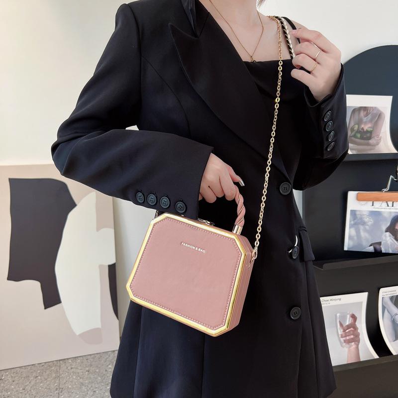 New chain box bag texture Internet celebrity niche design shoulder women's bag Korean version messenger bag women's bag