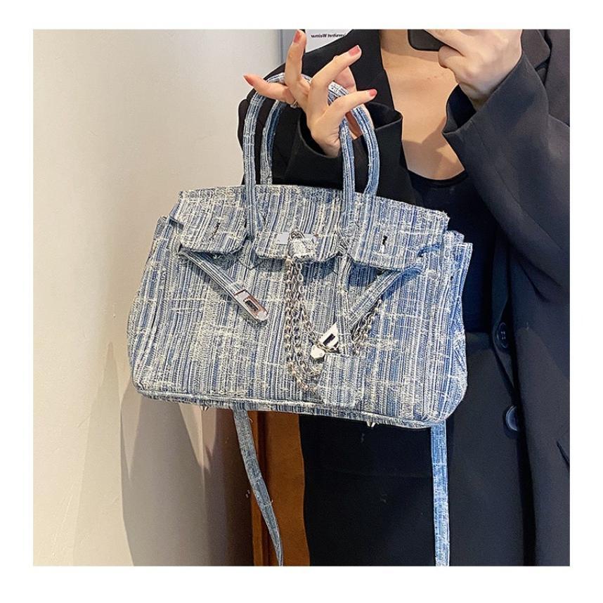 New denim blue high-quality texture large-capacity commuting shoulder oblique span bag