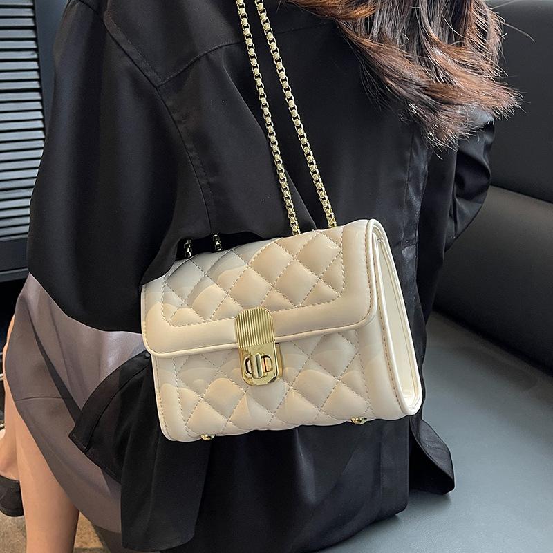 Premium texture small bag women's new models are popular this year, mini versatile diamond chain bag popular messenger bag