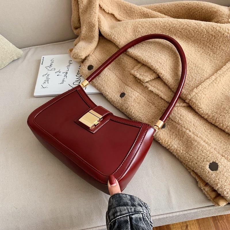 French niche red Valentine's Day girlfriend gift bag 2024 new portable shoulder bag fashion underarm baguette bag