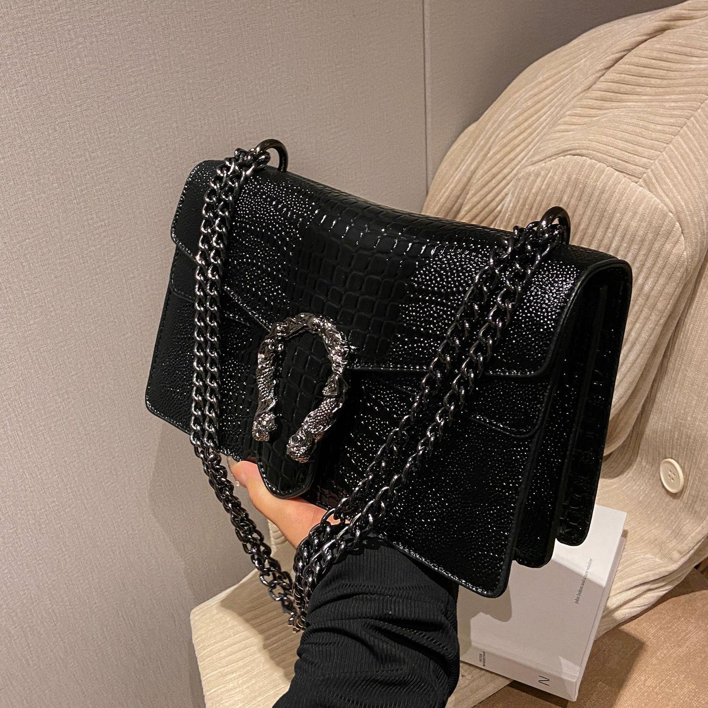 Bag Women's Bag 2024 New Versatile Korean Edition Fashion Small Square Bag Casual Foreign Style Printed Shoulder Bag Chain Bag