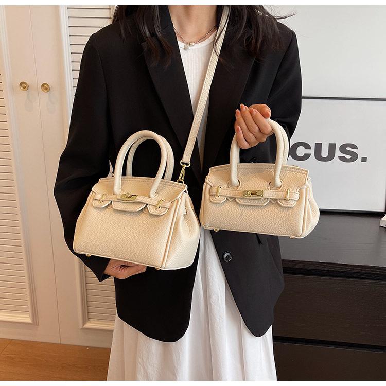 Premium contrasting color portable platinum square bag women's 2024 summer new versatile commuter shoulder messenger Kelly bag