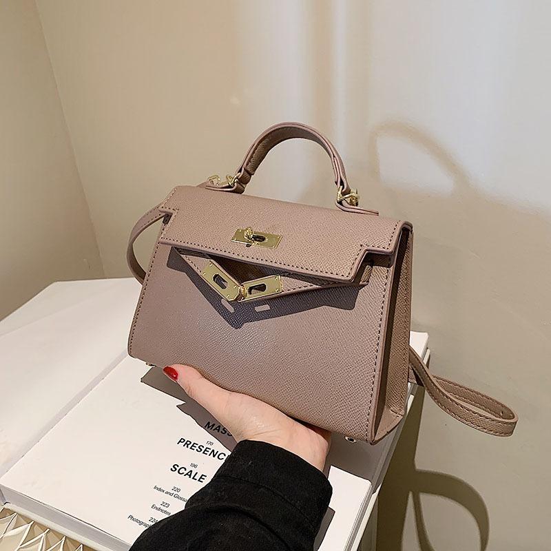 Source manufacturer bag women's new high-texture versatile messenger bag fashionable and simple portable shoulder bag