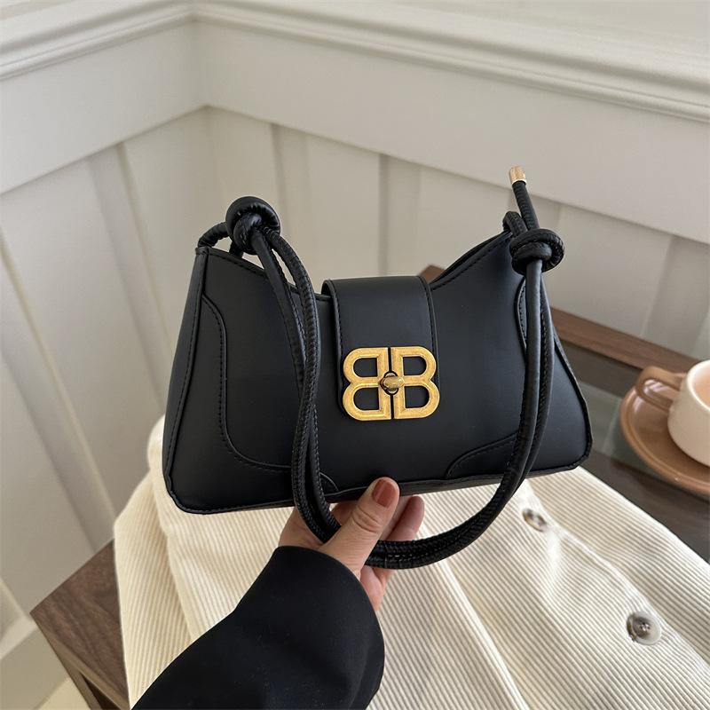 Autumn and winter women's bags, new fashionable work commuter cosmetic bags, underarm bags, popular single shoulder messenger bags