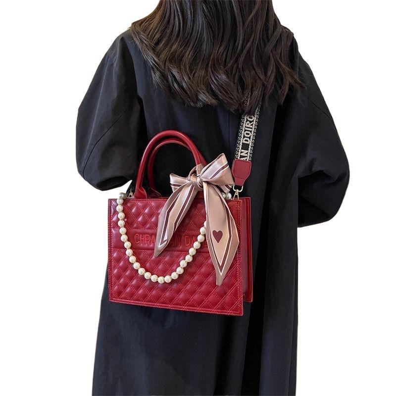 Red bag large capacity 2024 new trendy commuter bag girlfriend gift handbag