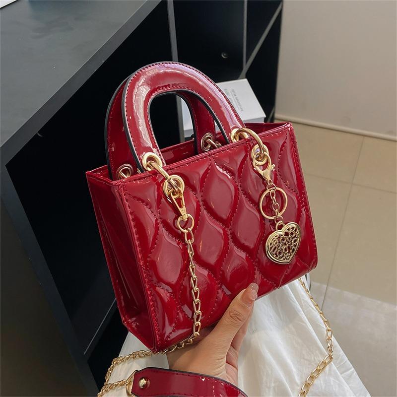 Premium bright leather engagement gift handbag bag large capacity fashionable red bag crossbody shoulder bag