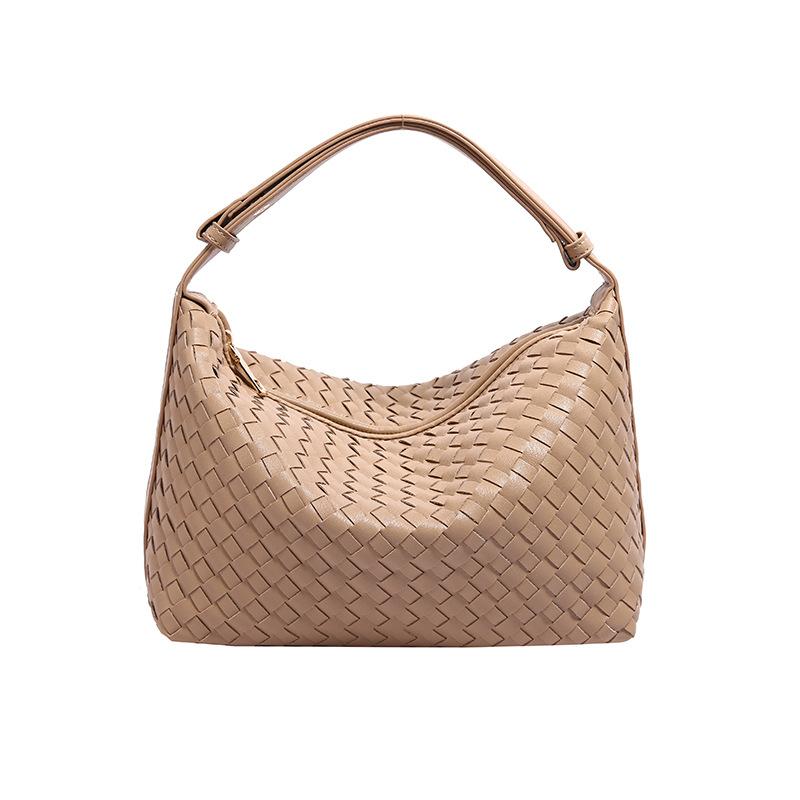 Fashion explosion high-end woven bag women's 2024 spring and summer new retro foreign style handbag commuter armpit bag